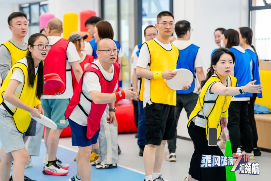 关于PSG轻取HKA，369操刀奇招英雄翻盘激烈交锋2025世界赛，点燃全场激情的信息