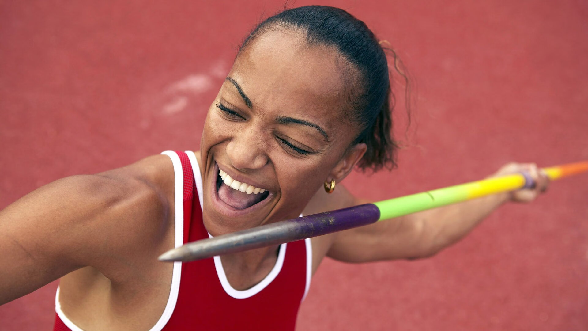 福登在F1年度争冠之夜上演窒息式统治，一场写在沥青上的完美独白